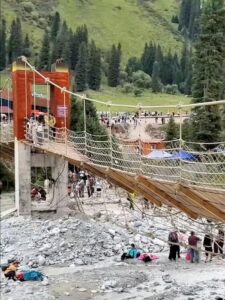 kecelakaan jembatan gantung Xinjiang