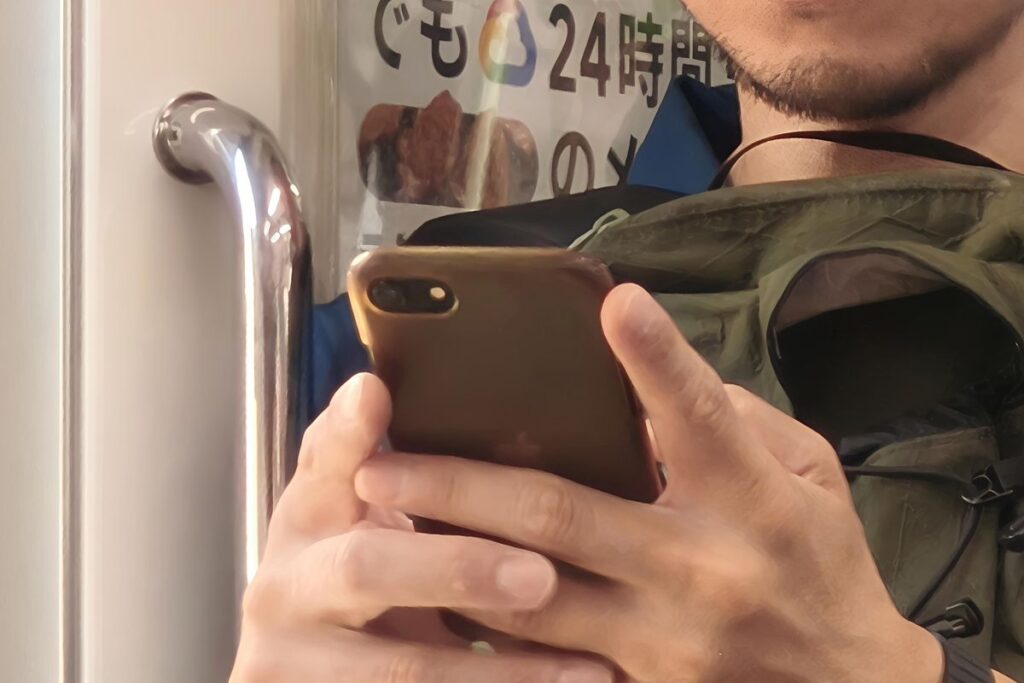 7 Fakta Menarik iPhone Lawas di Tokyo: Kenapa Warga Jepang Masih Memakai Model Lama